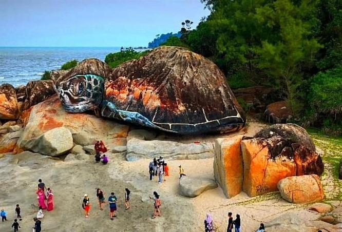 Comel Sea View Homestay Kuantan Zewnętrze zdjęcie